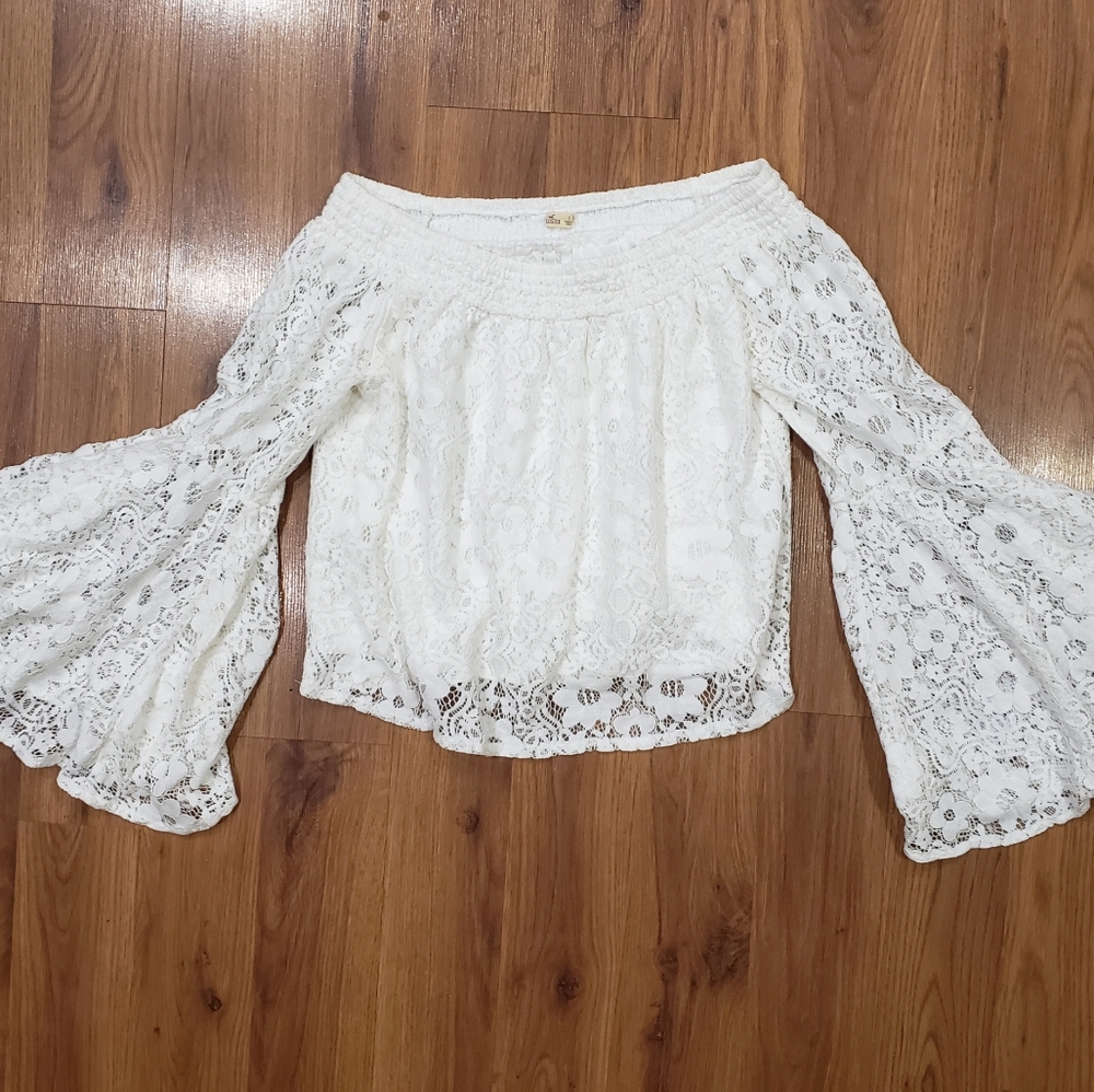 Hollister floral knit lace off-shoulder flare sleeve blouse!